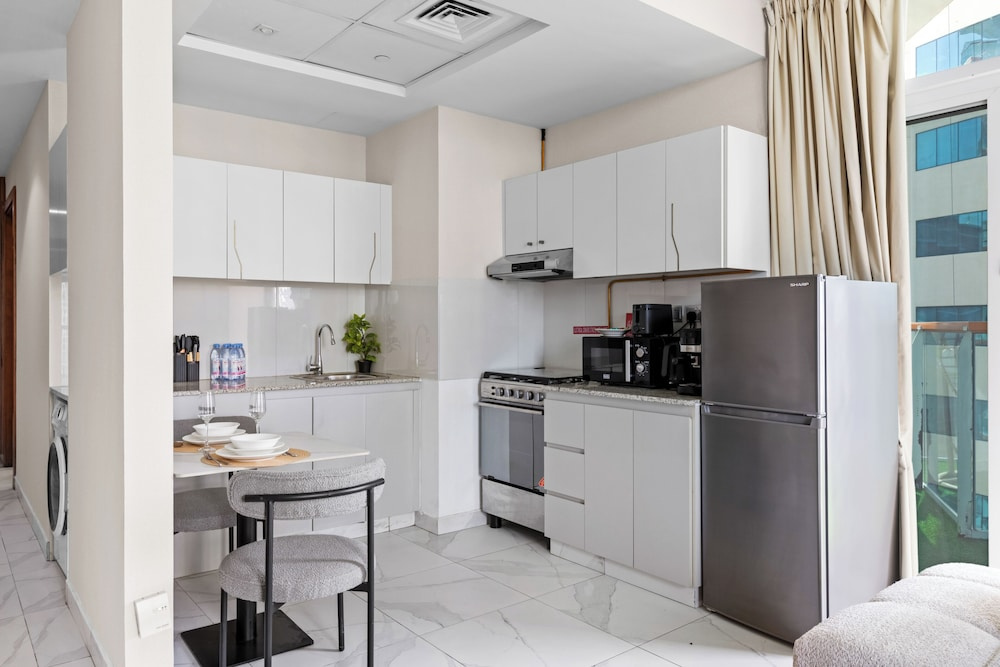 2BR Ultra Lux Canalfront Burj view