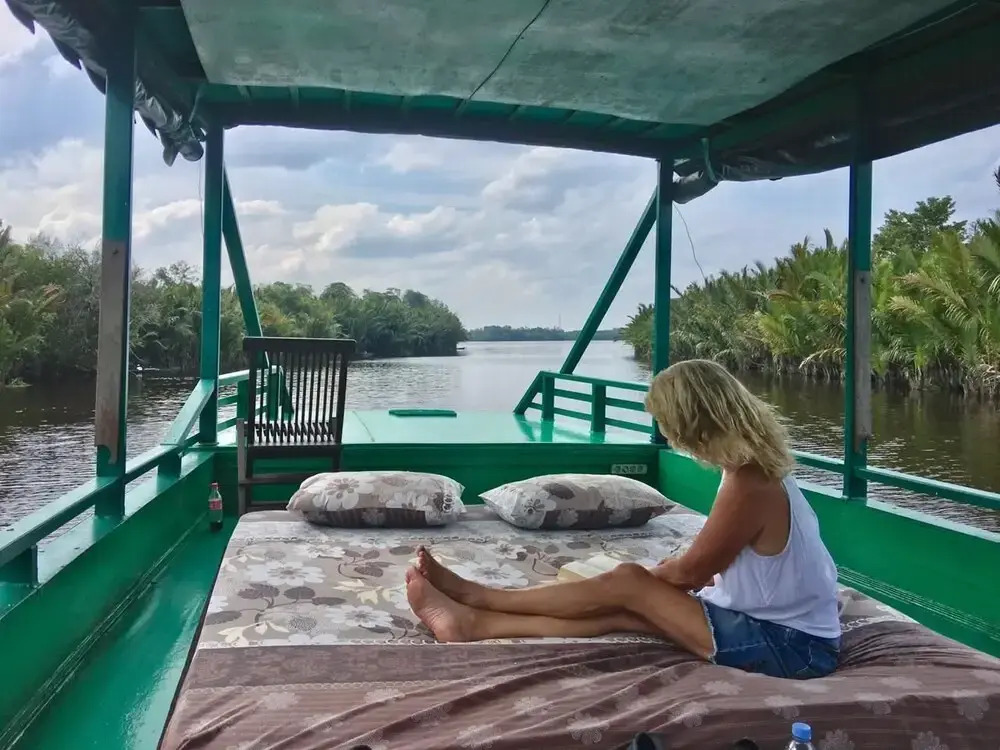 Houseboat Bee Kelotok