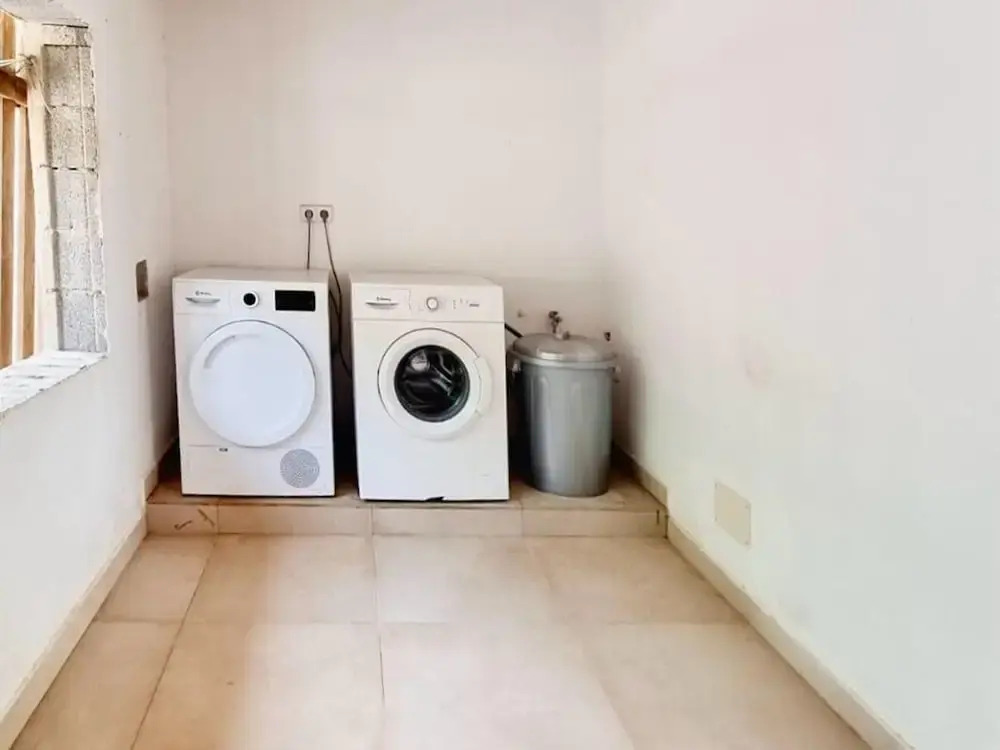 Villa Near Cala Tropicana With Pool