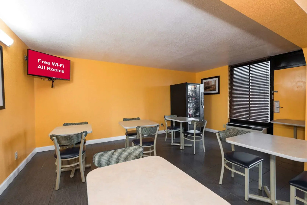 Red Roof Inn Mobile - Midtown