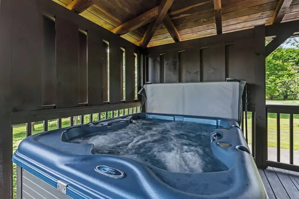 Cabin w/ Hot Tub, Theater & Games!