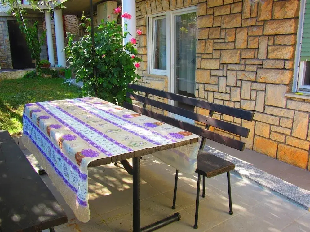 Apartments Jaksa