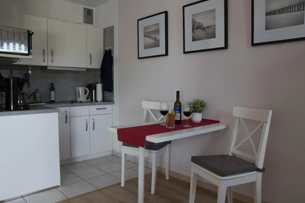 Studio 11 im Haus Stranddistel, modernes Studio im 1 OG fur 2 Personen in Zingst