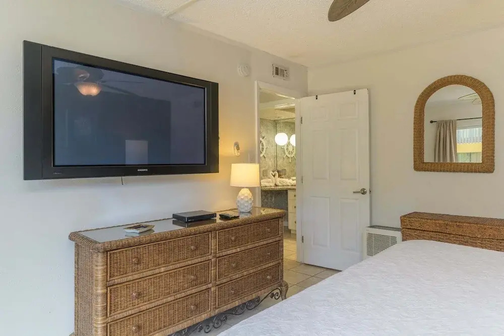 Tiki 107 - Beachfront Condo In South Padre Island 1 Bedroom Condo