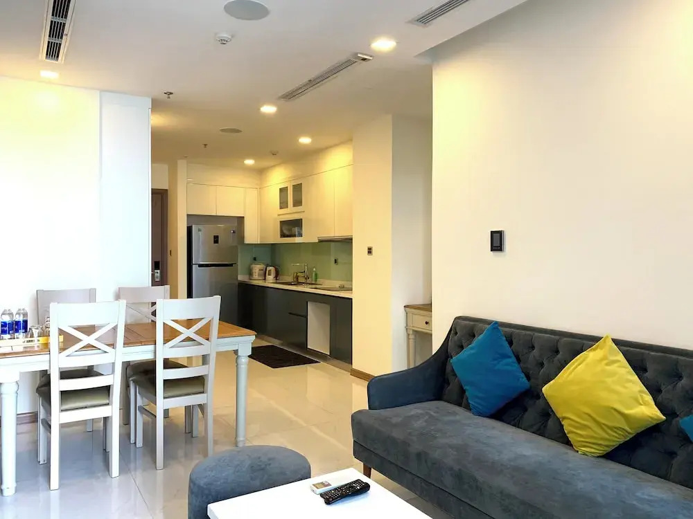 DongDong LUX APT - Vinhomes Central Park