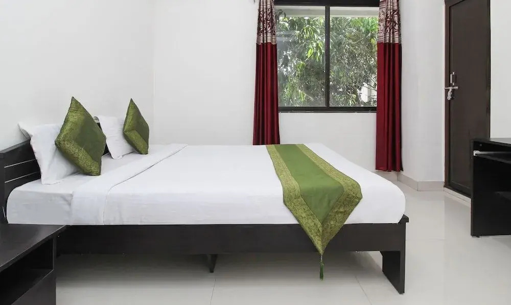 Treebo Trip Drona Inn
