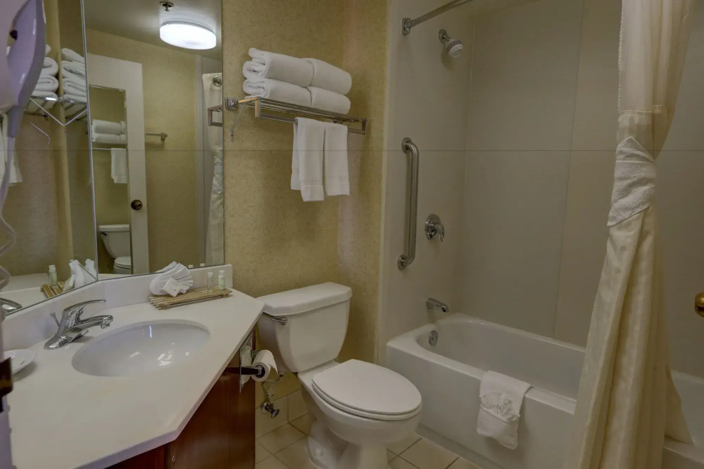 SureStay Plus Hotel by Best Western Chicago Lombard