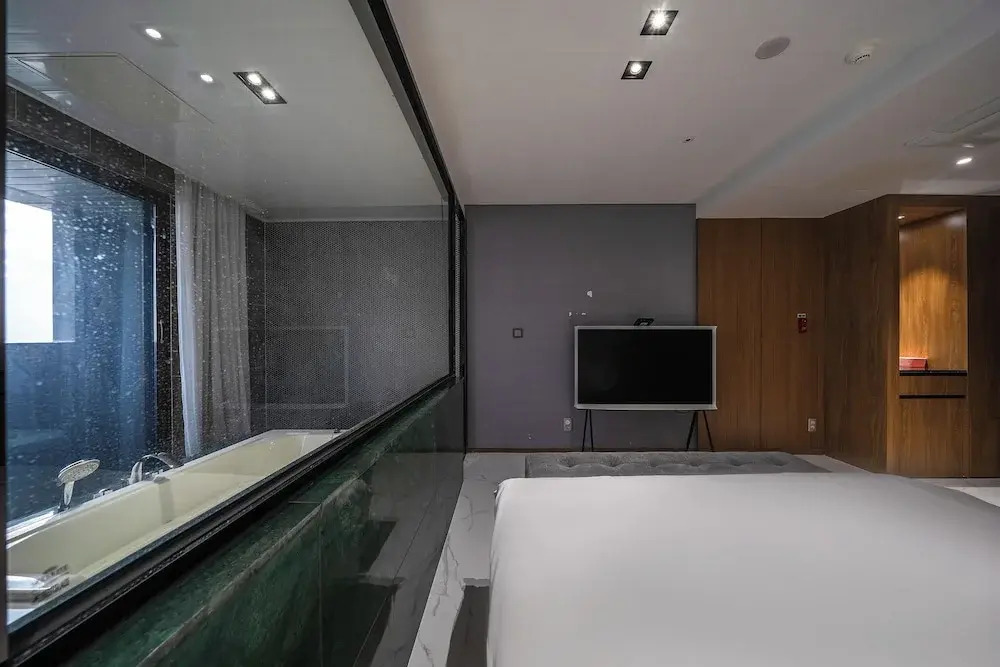 sky & sea hotel
