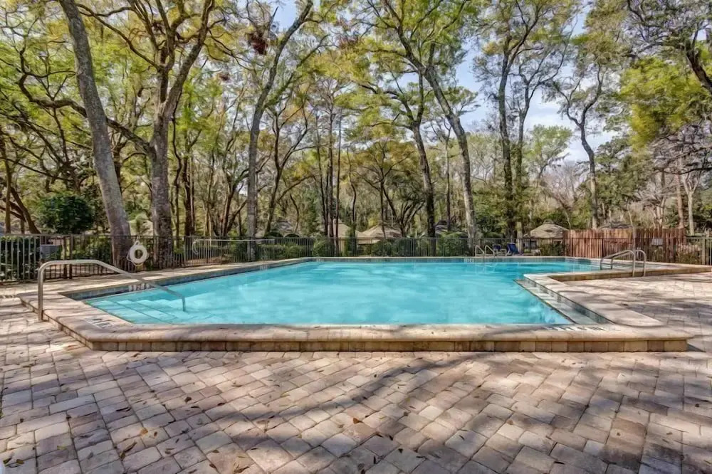 3308-fairway-oaks