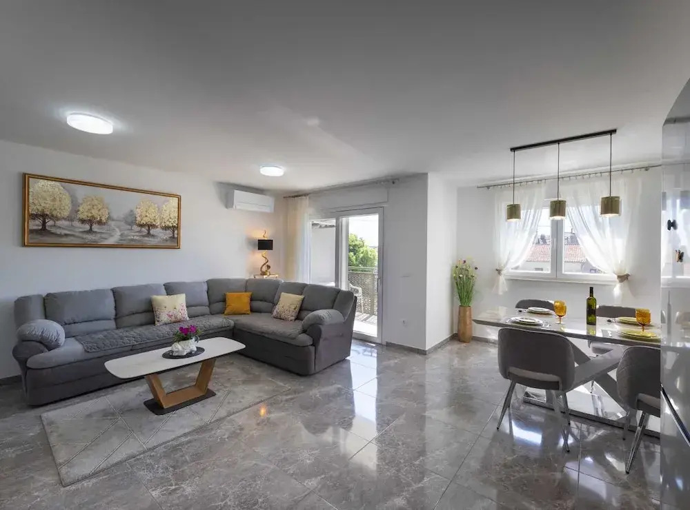 Kastel Stari Sunny Downtown Apartment With Terrace