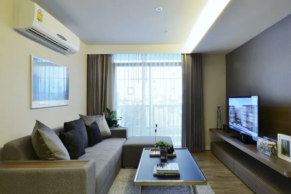 Siamese Nanglinchee Residence