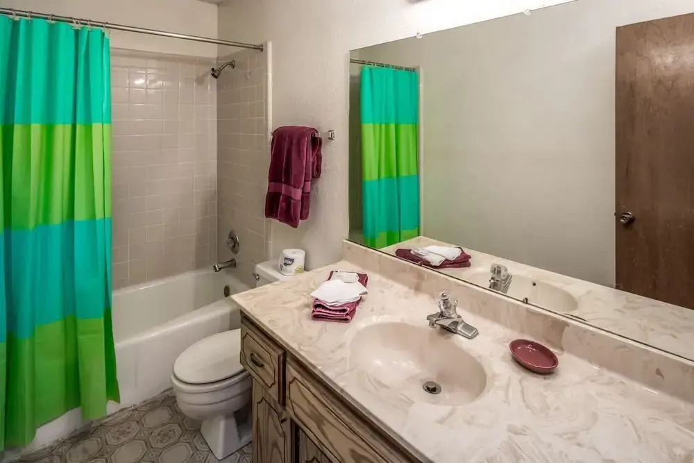 Hopkins - Three Bedroom Cabin