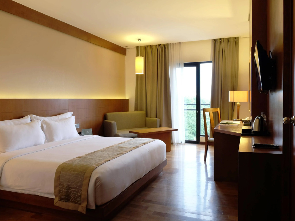 Oak Tree Emerald Hotel & Coventions Semarang
