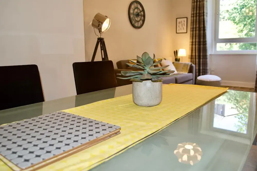 Stylish Apartment In Edinburgh