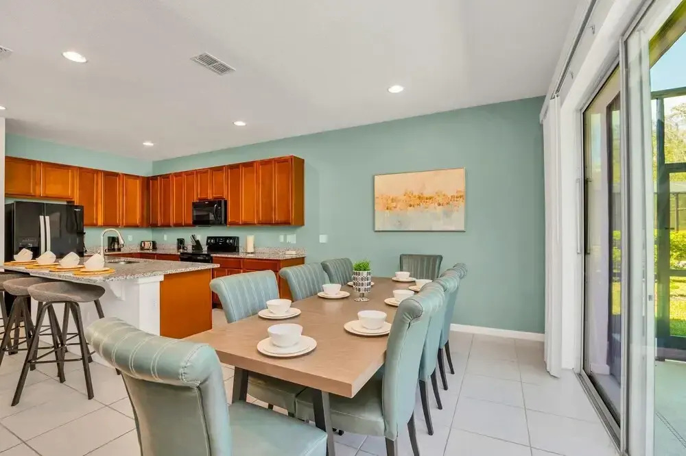 Bright Spacious 6BR Resort Home w Private Pool