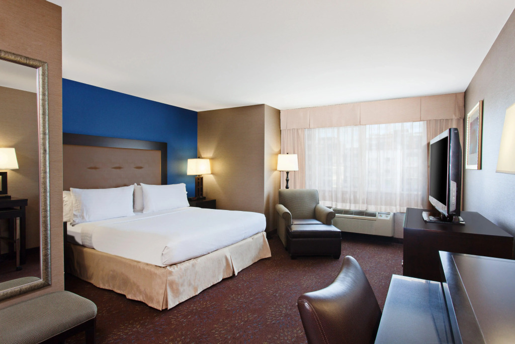 Holiday Inn Express & Suites Seattle Downtown - Lake Union by IHG