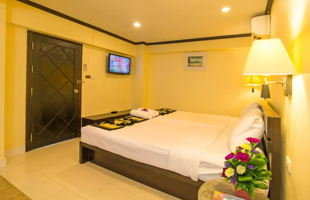 Krabi City Seaview Hotel