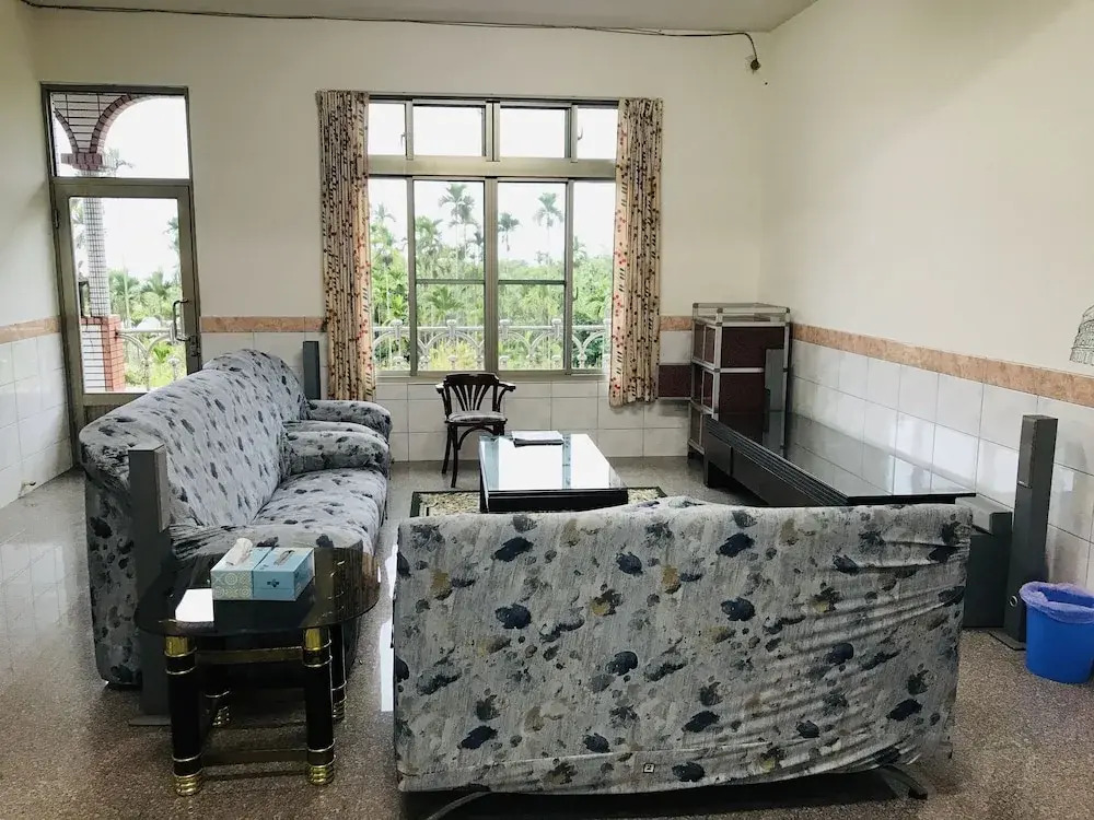 Huayi Homestay