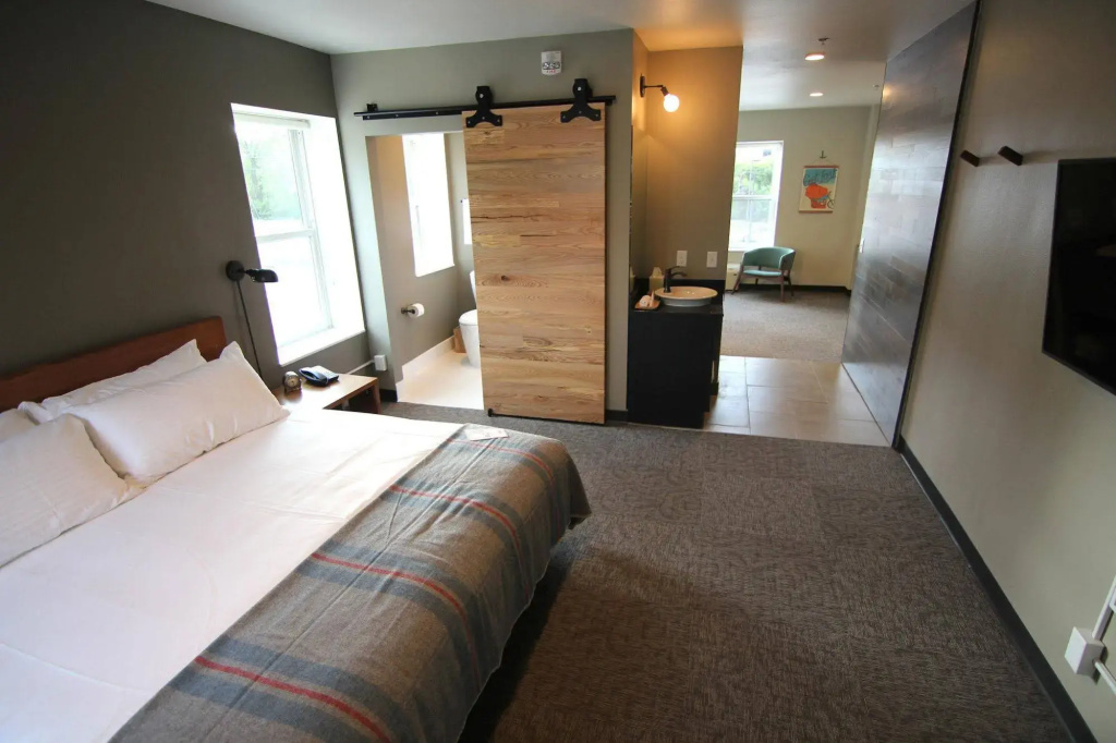 The Oxbow Hotel