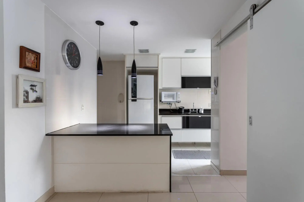 Pineapples FLAMB903 | Barra da Tijuca sleeps 6