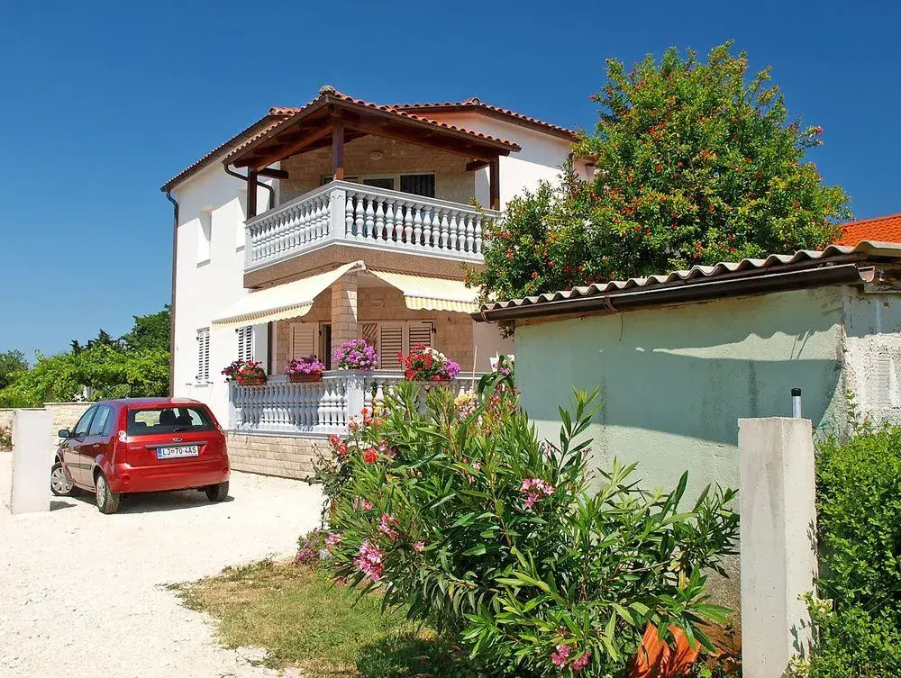 Apartment Mila 395