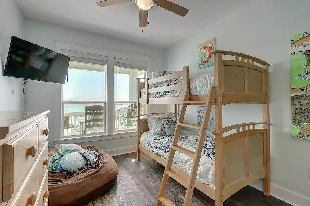 Agarita Shores 3 Bedroom Home by Redawning