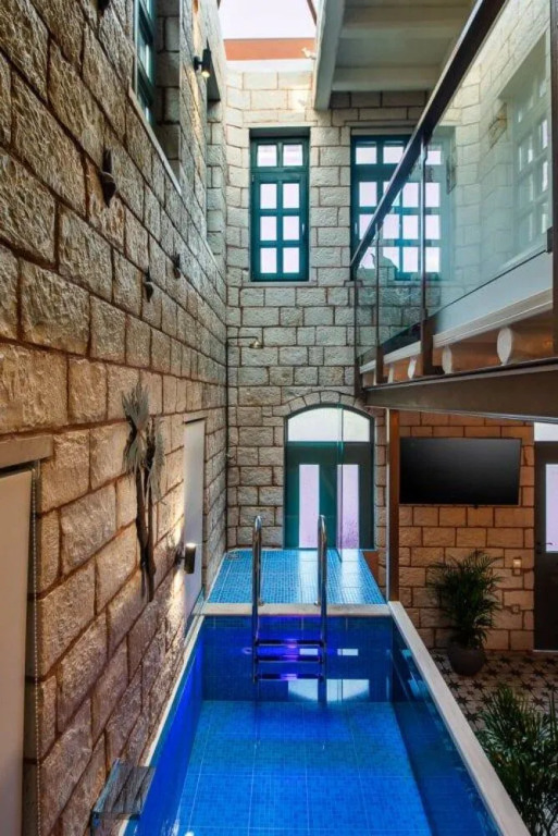 Estia Luxury Living