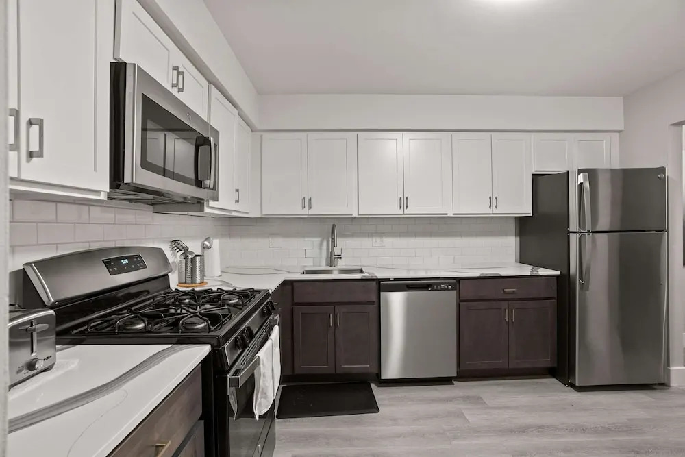 Cozy 2BR 2BA Apartment for the Family