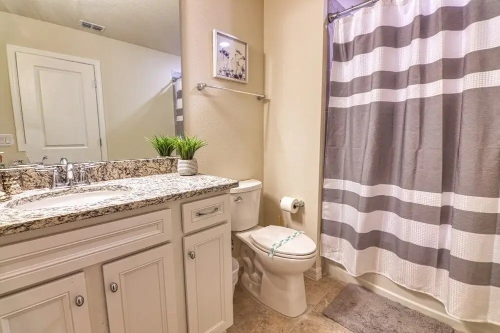 Get Away At Windsor Island Resort 5 Bedroom Home by Redawning