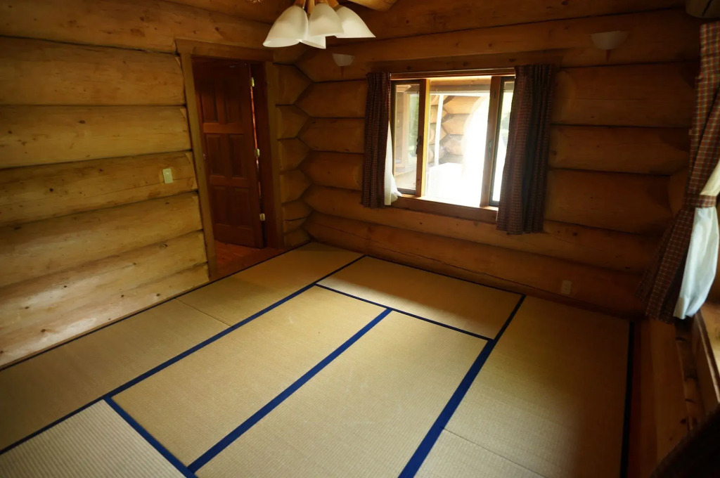 Hakuba Canadian Lodge