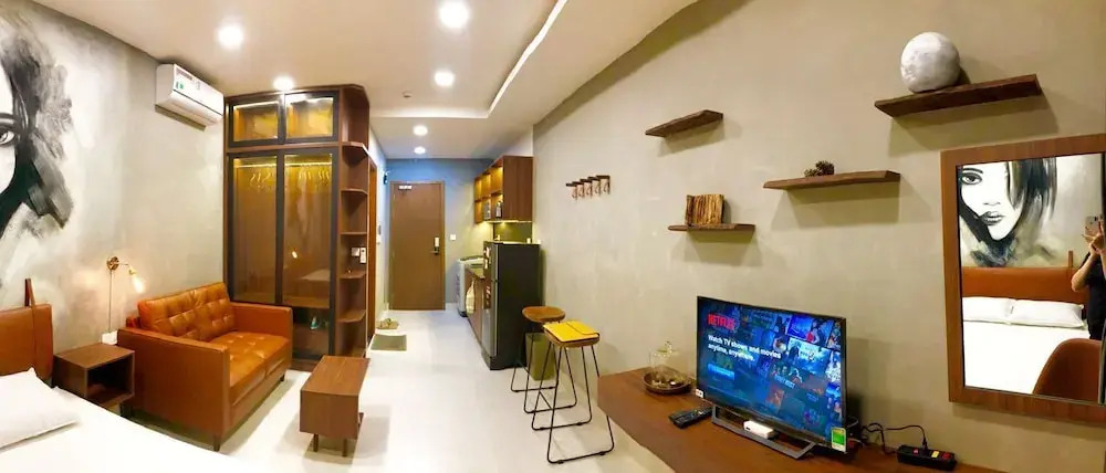 Super City Center - Free Pool Gym 8