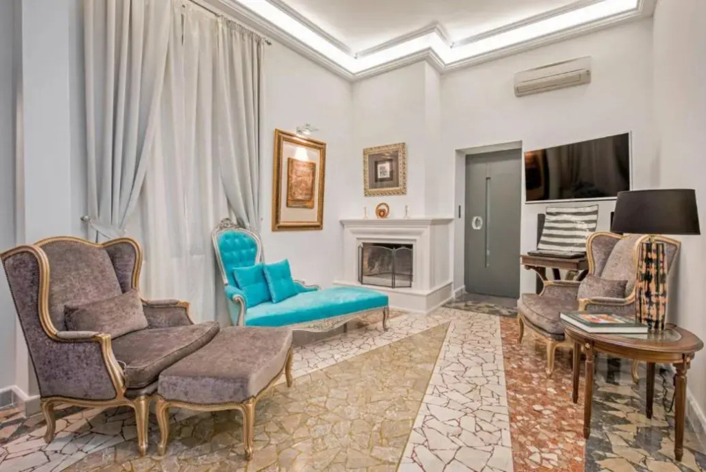 Arhondiko Apartment VS Rhodes Town