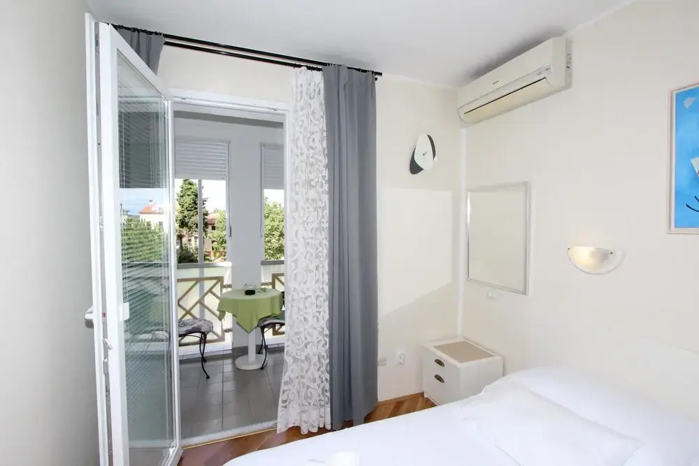 Room Roma