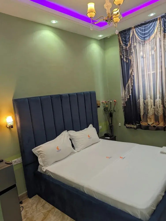 Comfort inn & suites hotel