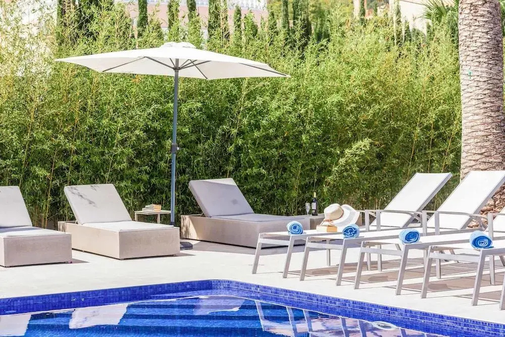 Villa Moderna - PlusHolidays