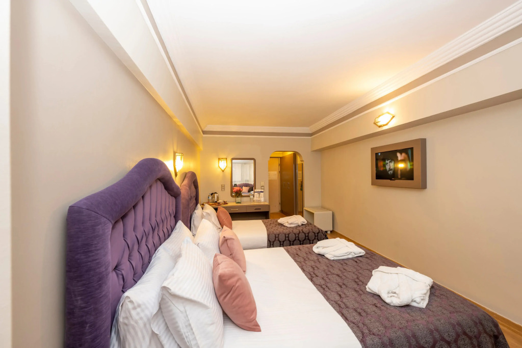 Grand Anka Hotel