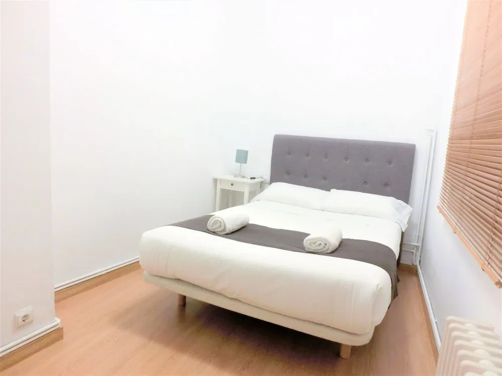Living Valencia Apartments - Merced