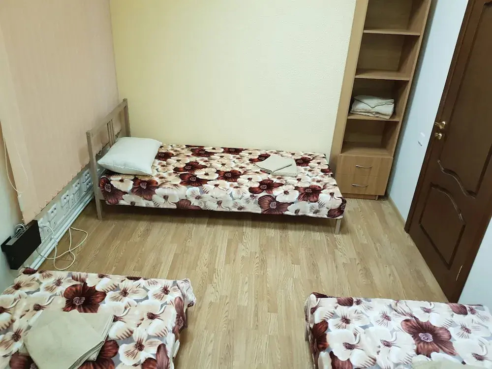 Hostel Well