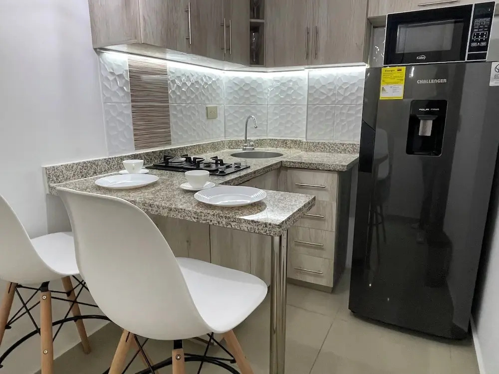 Luxury Liv Limonar