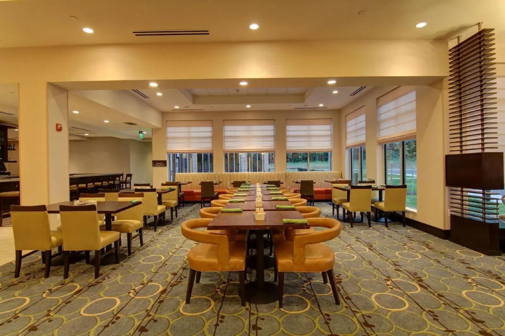 Hilton Garden Inn Woodbridge