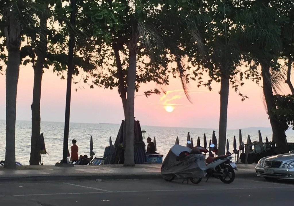 Grand Jomtien Palace Hotel