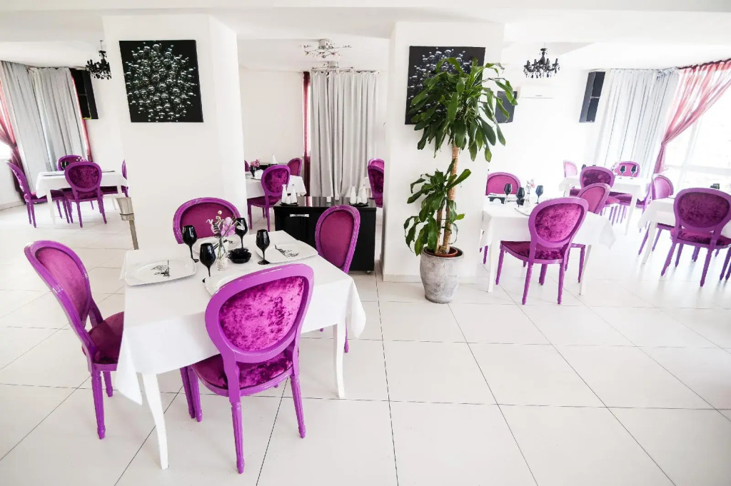 Alex&George Boutique Hotel