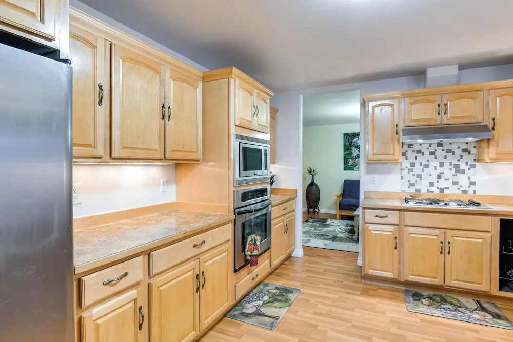 Anchorage Home ~ 8 Mi to Downtown