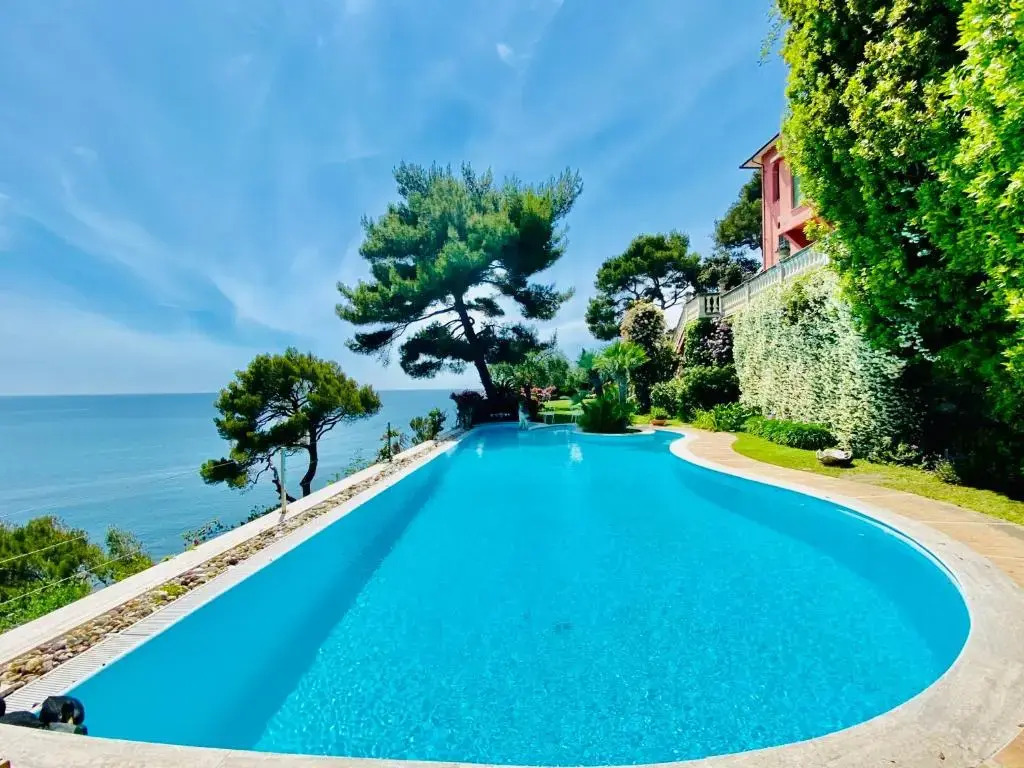 Sea View Suite Apartment In Historic Villa, Exclusive Experience