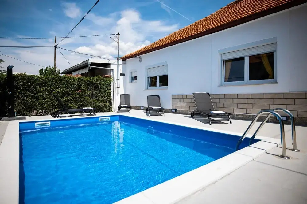 Villa Anđelina with pool - Zadar