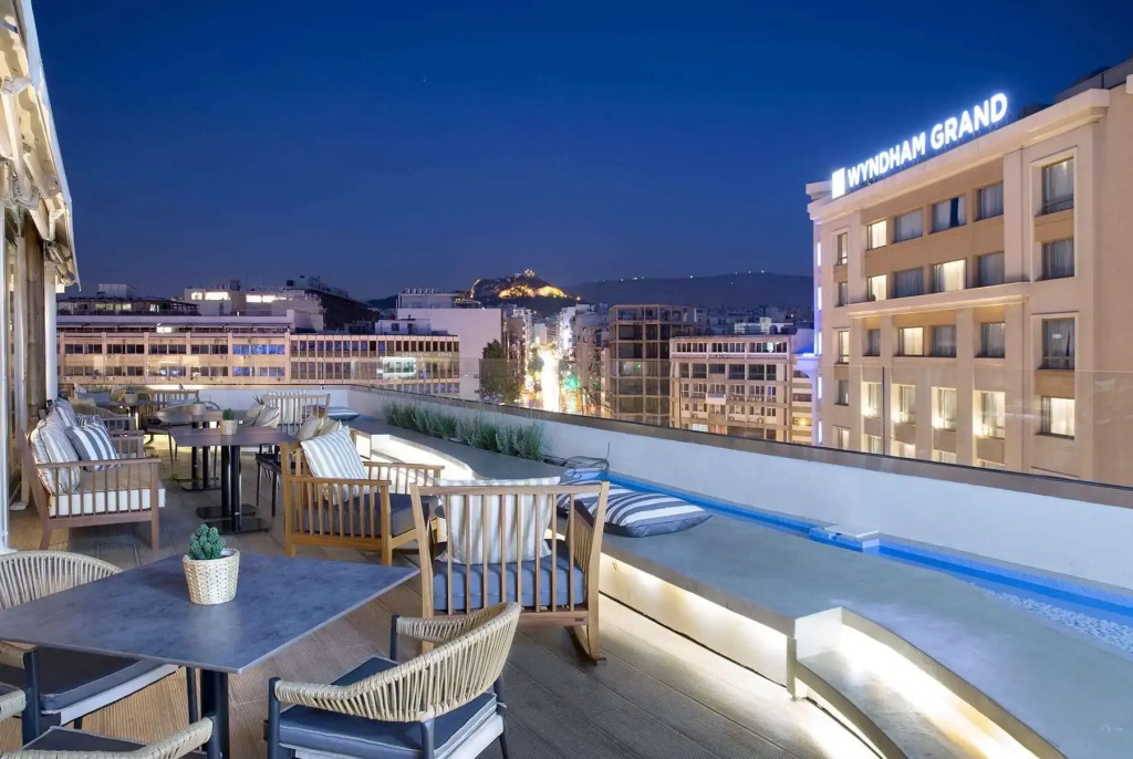 Zeus Essence Wyndham Athens Residence