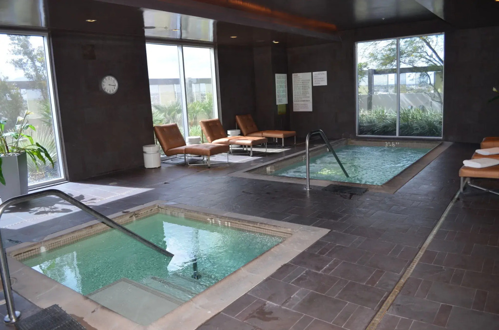 StripViewSuites at Palms Place