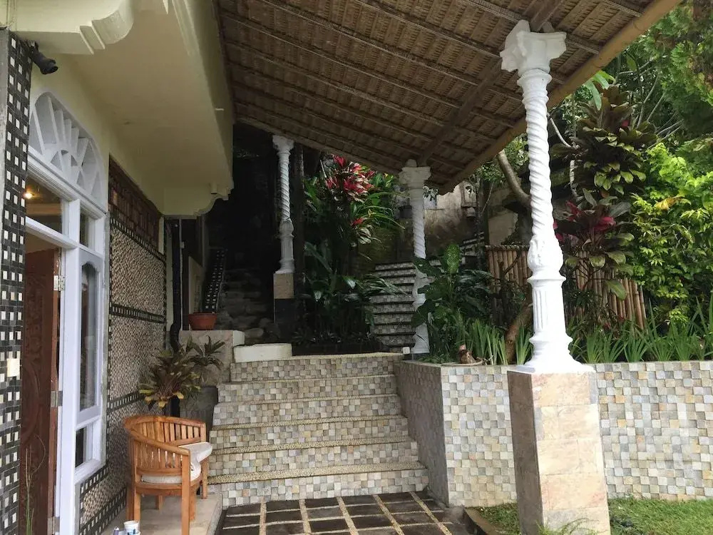 Tirta Asri Ubud Villa