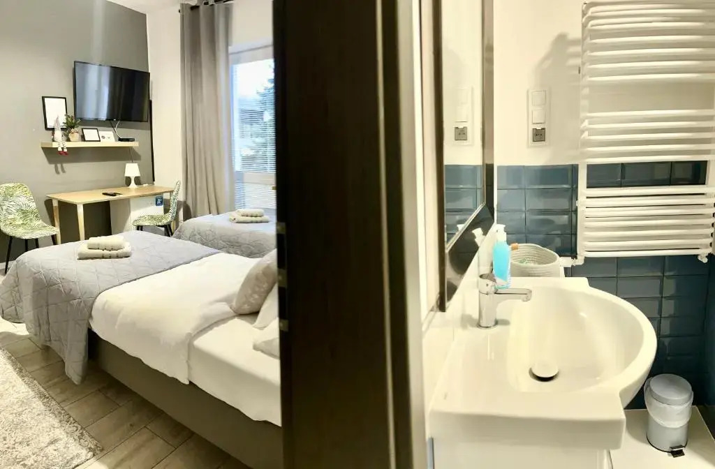 Pokoje i Apartamenty Willa Bielany