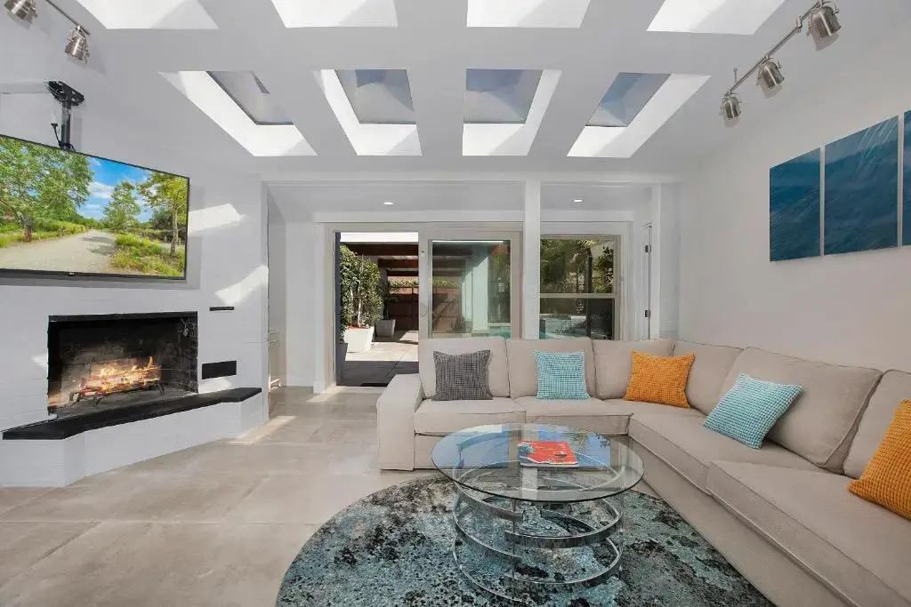 Oasis with pool and music studio by BENVENU
